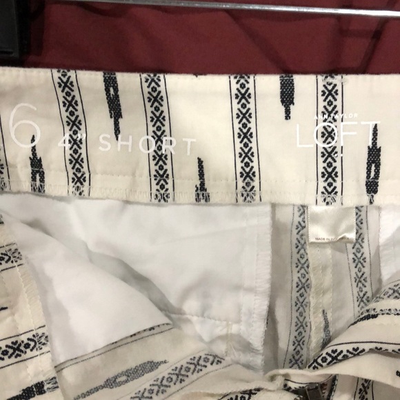 Shorts - Picture 3 of 3